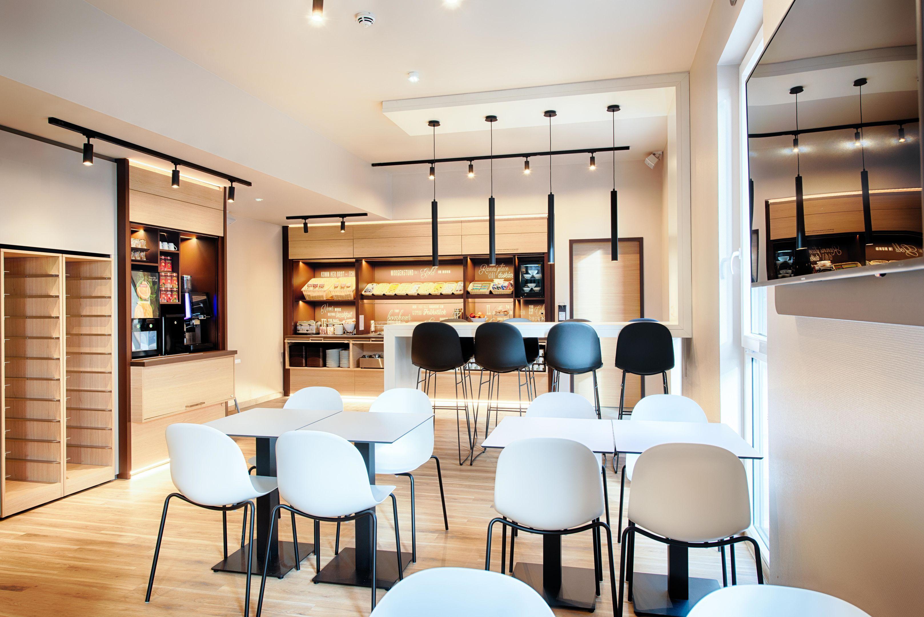 B&B Hotel Rostock City-West Dış mekan fotoğraf