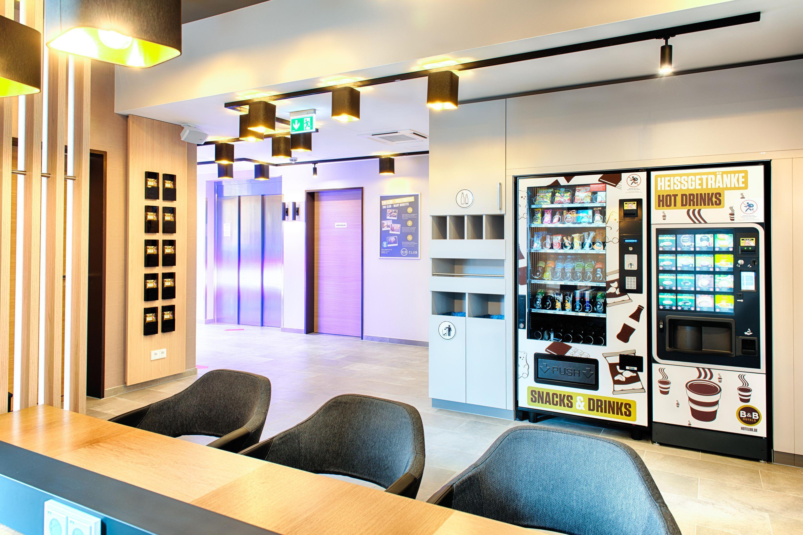 B&B Hotel Rostock City-West Dış mekan fotoğraf